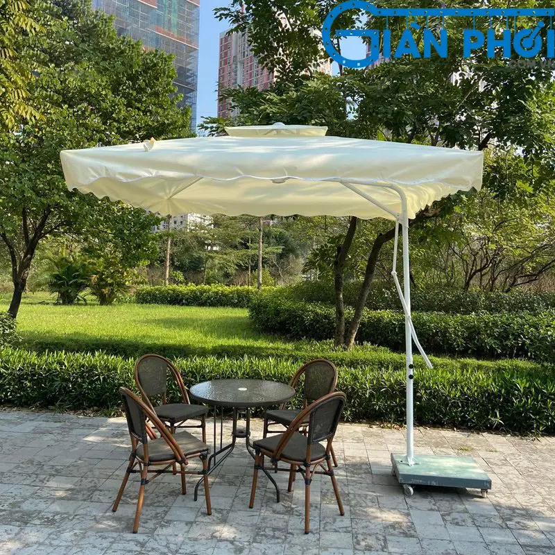 Ô Dù Lệch Tâm Vuông Hòa Phát Màu Trắng Cao 2.5M