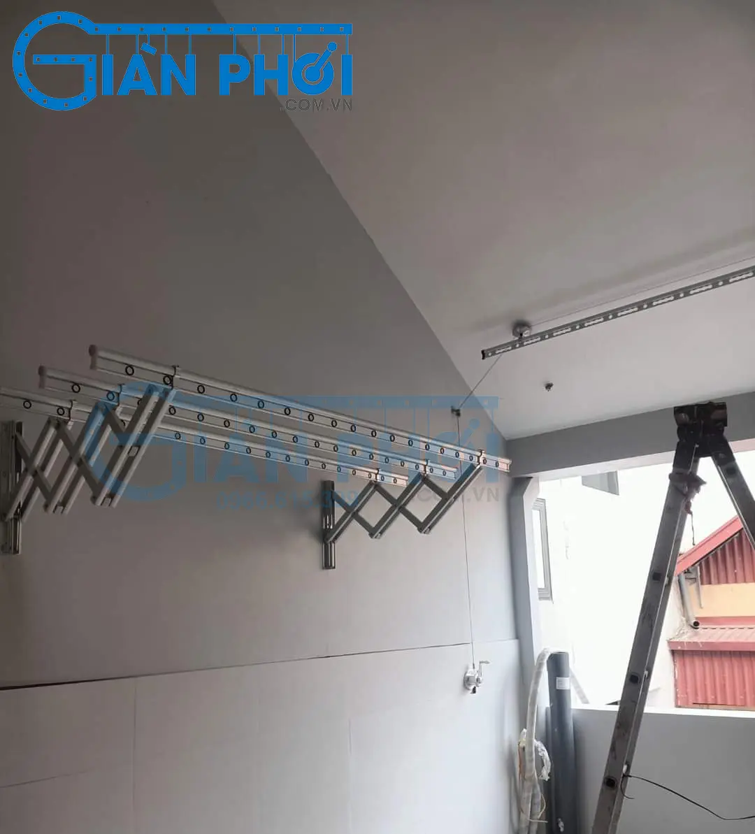 Giàn phơi gắn tường xếp ngang hòa phát hp 03